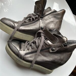 Stylish Metallic Wedged Ash Sneakers NON FUNCTIONAL ZIPPERS (READ DESCRIPTION)